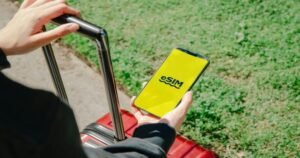 How to Avoid Roaming Charges While Traveling in France